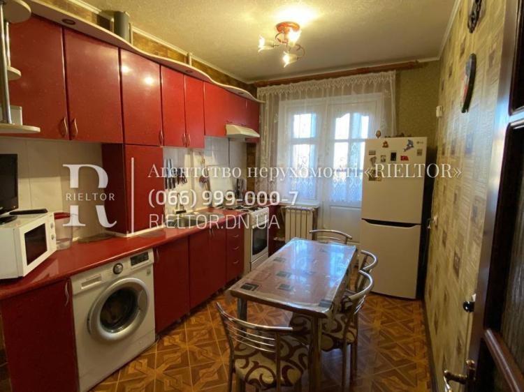 Трикімнатна квартира, Покровськ,  (Продаж) - ID: 4058